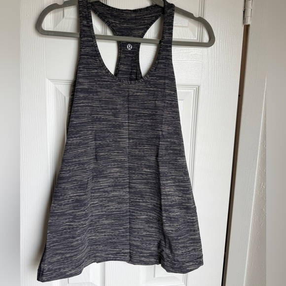 LULULEMON Cool Racerback Tank Top Gray Wee Are From Space W1F26S Striped Sz 8 - Picture 4 of 8